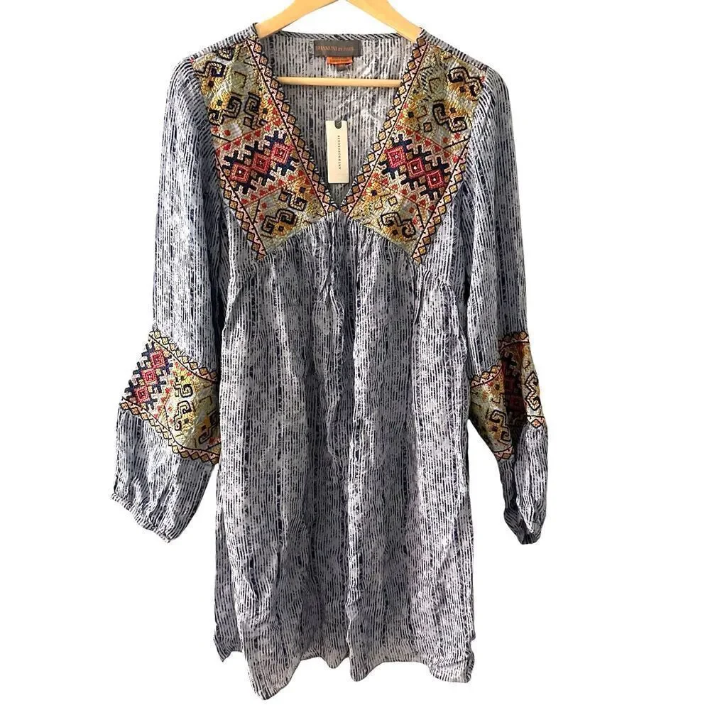 Anthropologie Bhanunu by Jyoto Blue Floral Embroidered 3/4 Sleeve V-Neck Tunic M - Picture 3 of 11